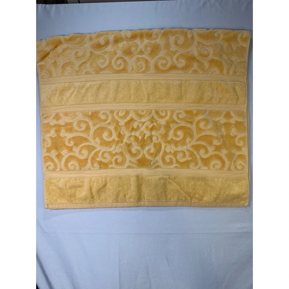 Imperial Scroll Yellow Cotton Bath Towel Set Embossed Jacquard 2 Piece